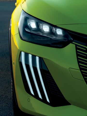 PEUGEOT 208 Hybrid Voll-LED-Scheinwerfer