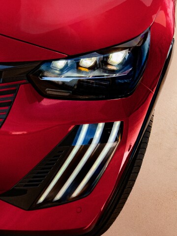 PEUGEOT E-208 Voll-LED-Scheinwerfer