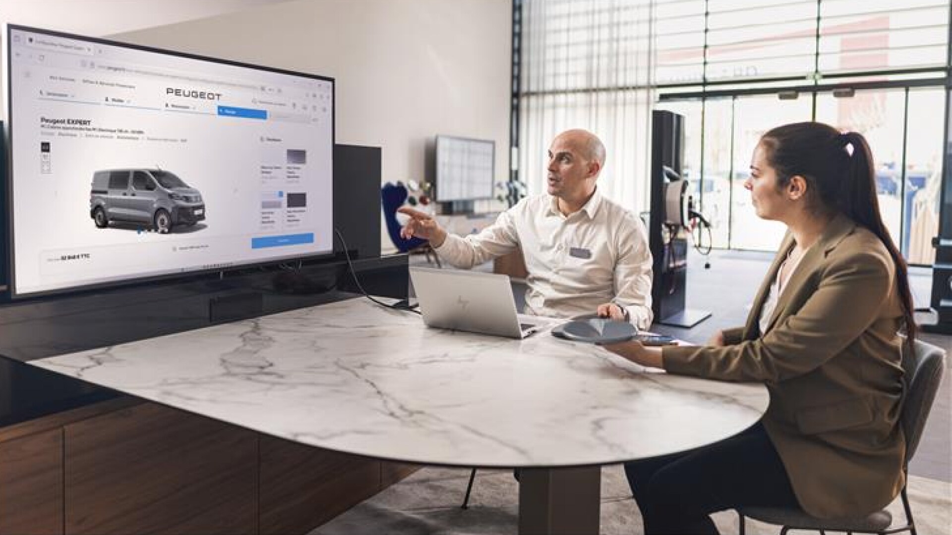 PEUGEOT Professional Center, Experte für Kunden